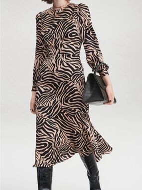 Chelsea28 Black & Gold Zebra Midi Trumpet Dress